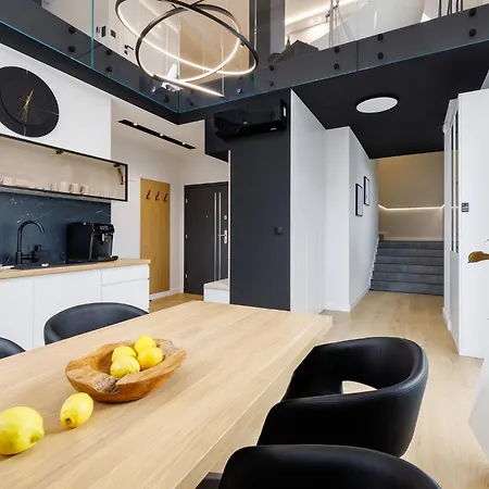 Grand House Apartment